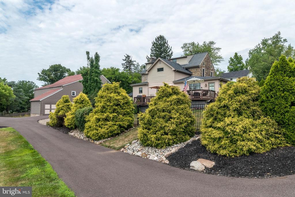 1395 Pinetown Rd