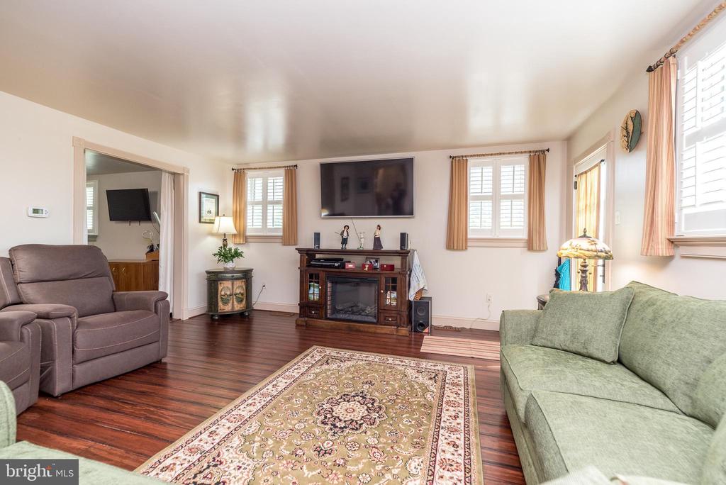 1395 Pinetown Rd