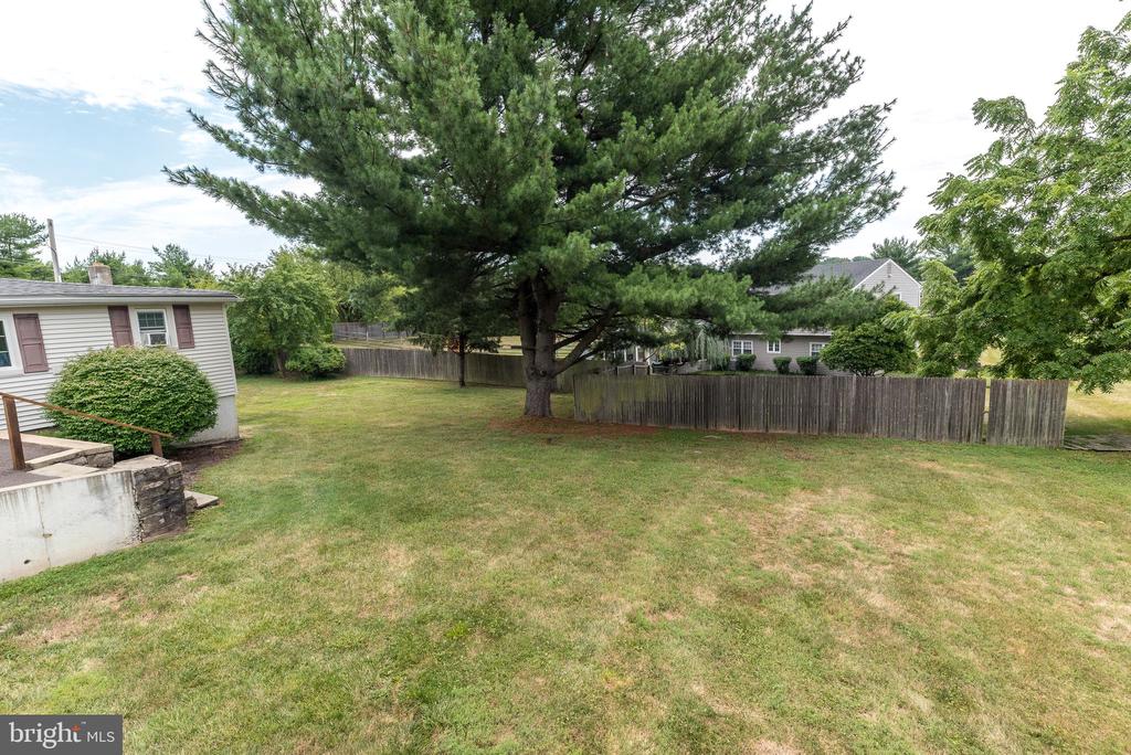 1395 Pinetown Rd