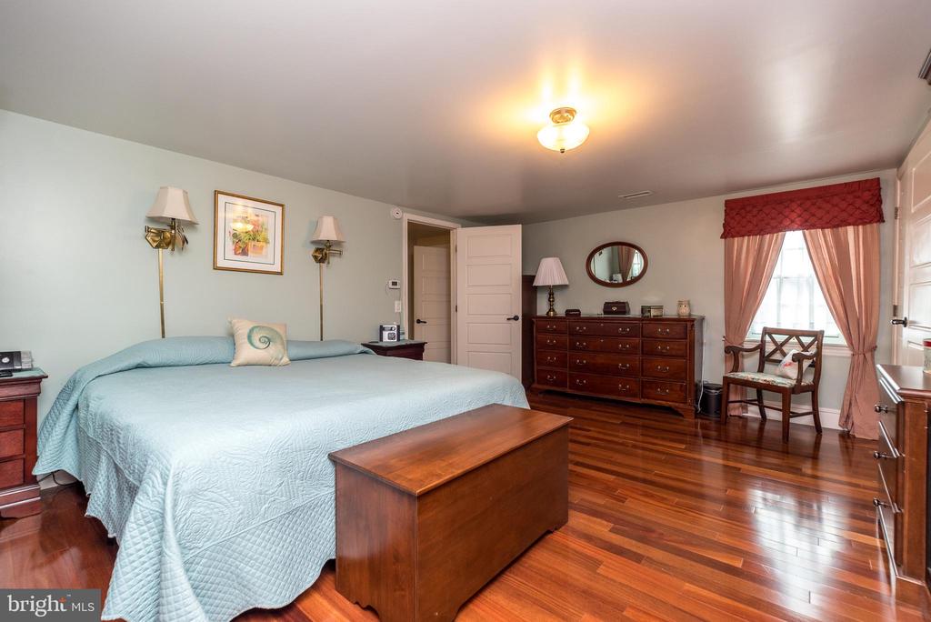 1395 Pinetown Rd