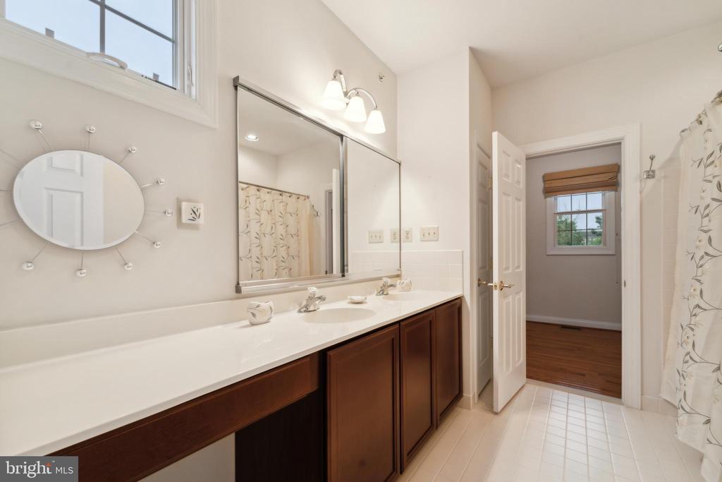 110 Brindle Ct