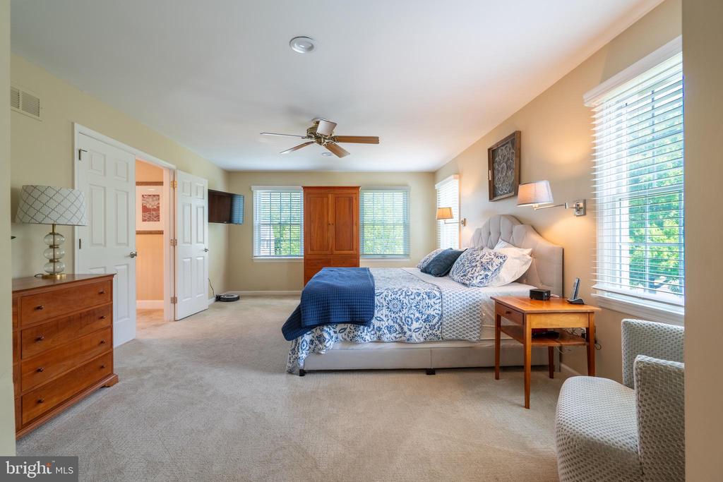 101 Davis Dr