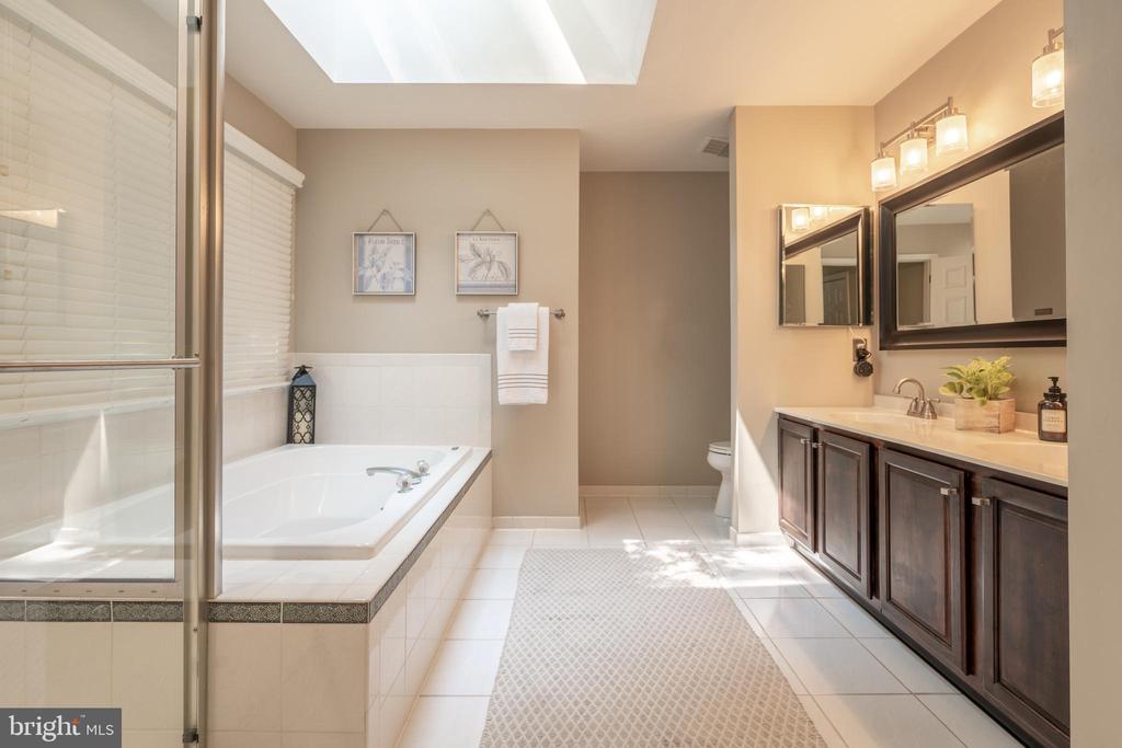 101 Davis Dr
