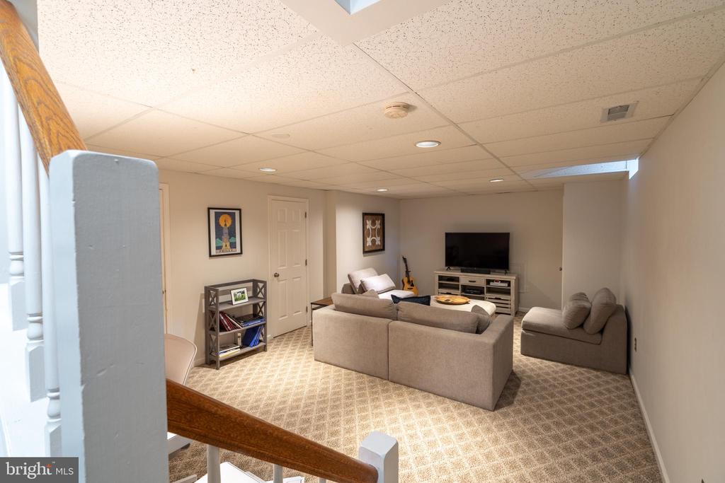 101 Davis Dr