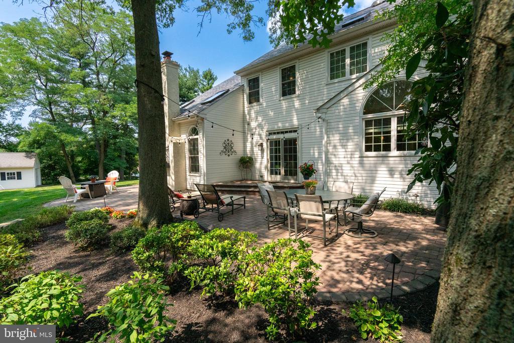 101 Davis Dr
