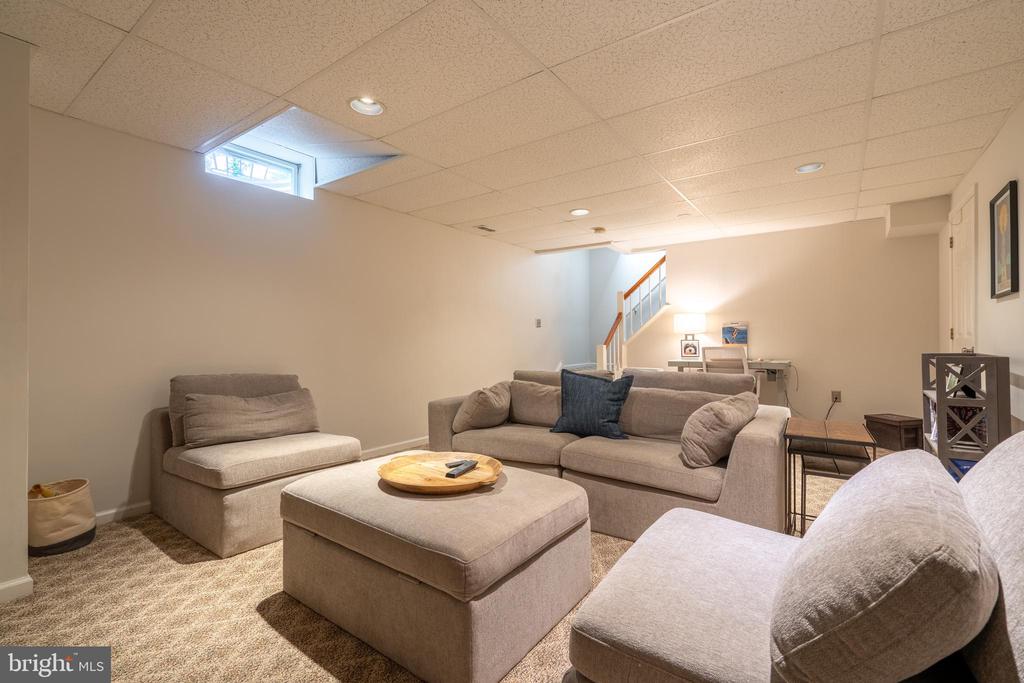 101 Davis Dr