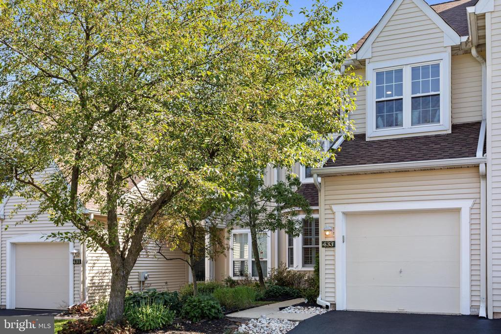 433 Country Club Dr