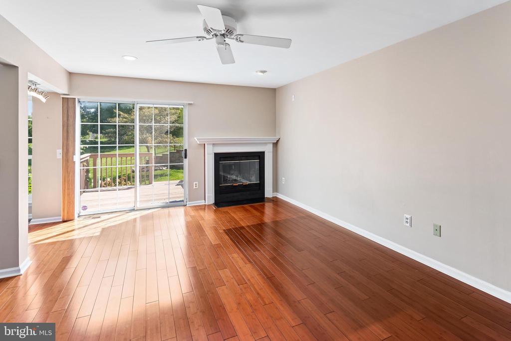 433 Country Club Dr