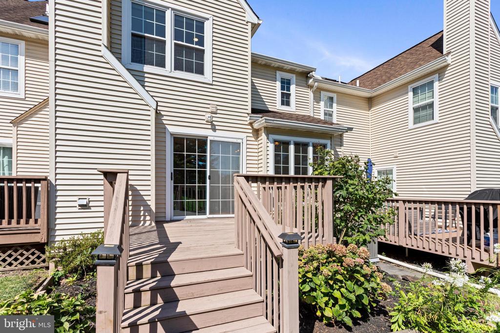433 Country Club Dr