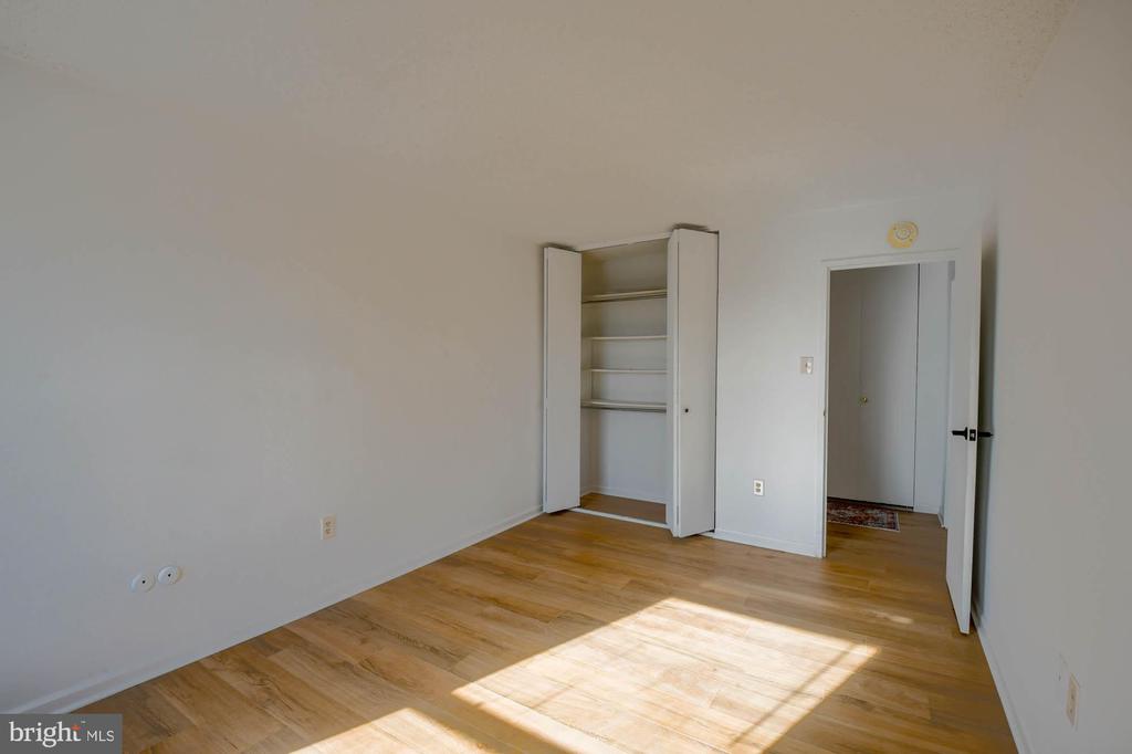 666 W Germantown Pike #2501