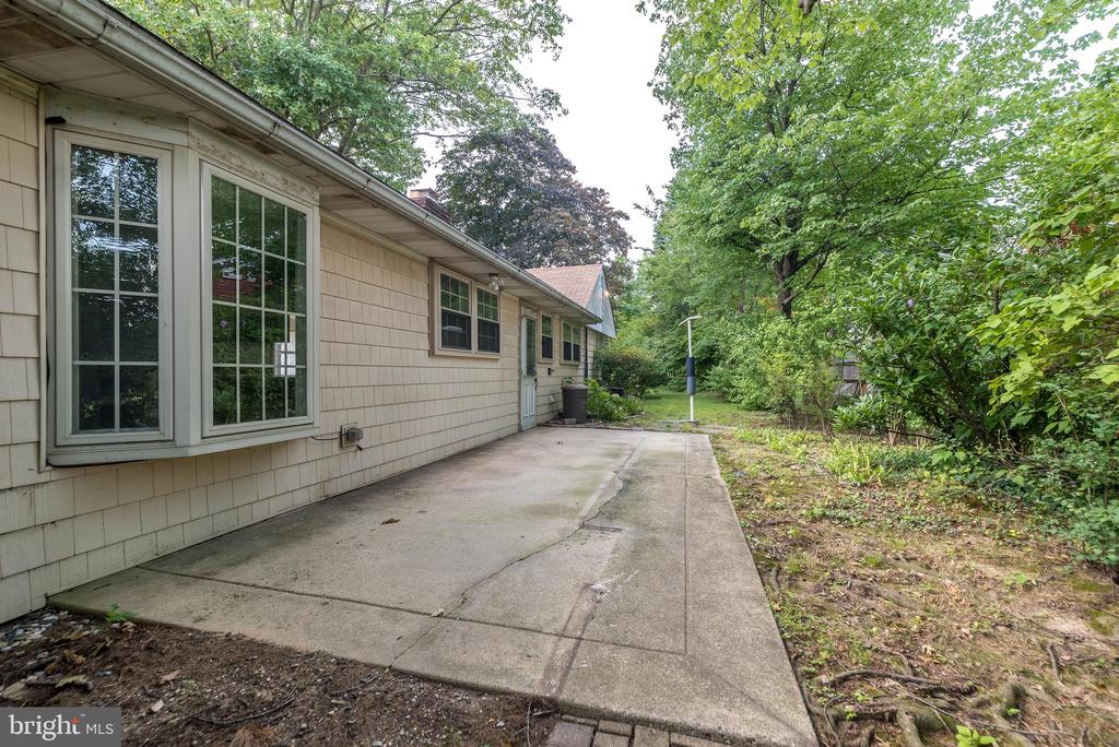 707 Forrest Ave