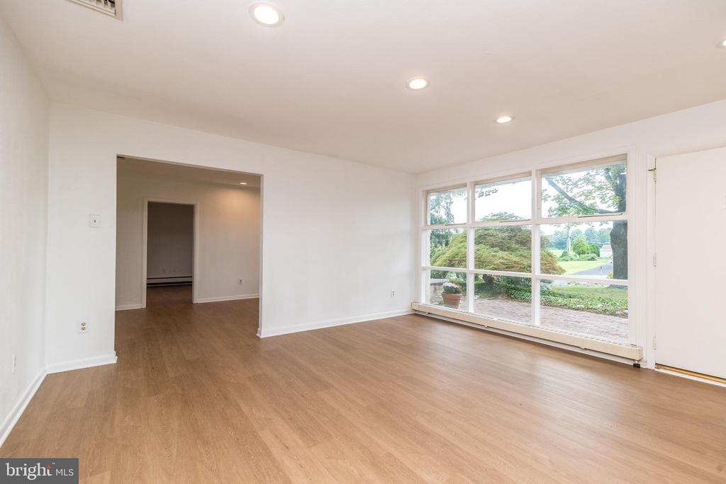 707 Forrest Ave