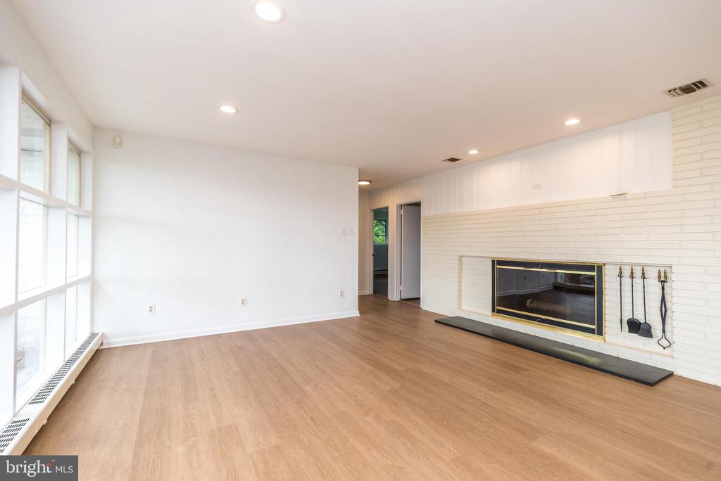 707 Forrest Ave
