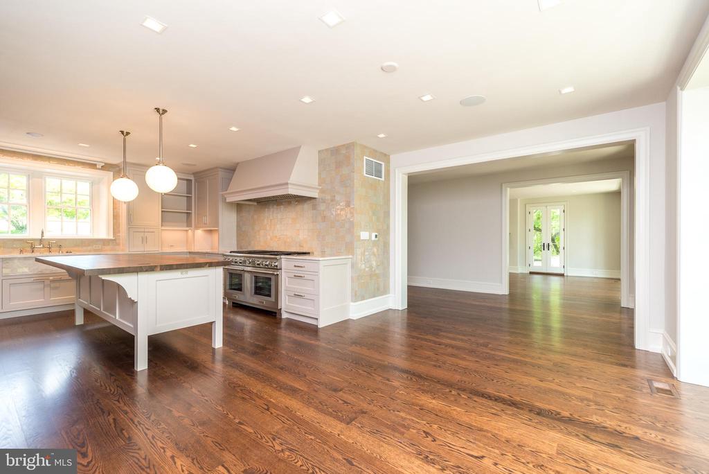 485 Lewis Ln