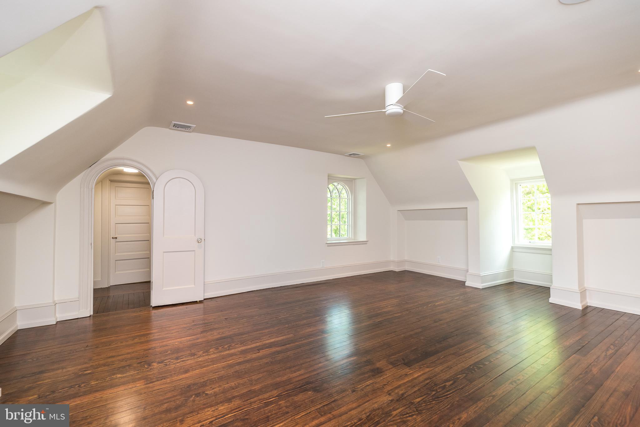 485 Lewis Ln