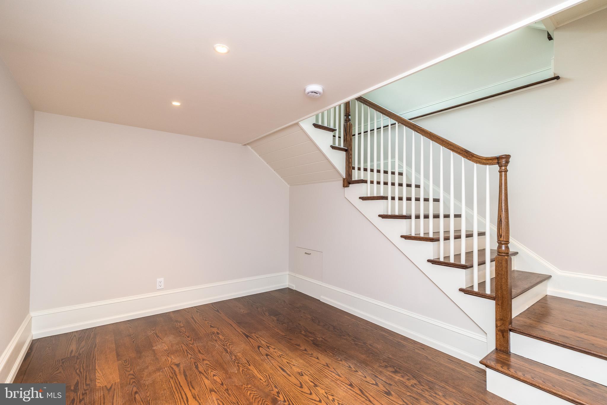 485 Lewis Ln