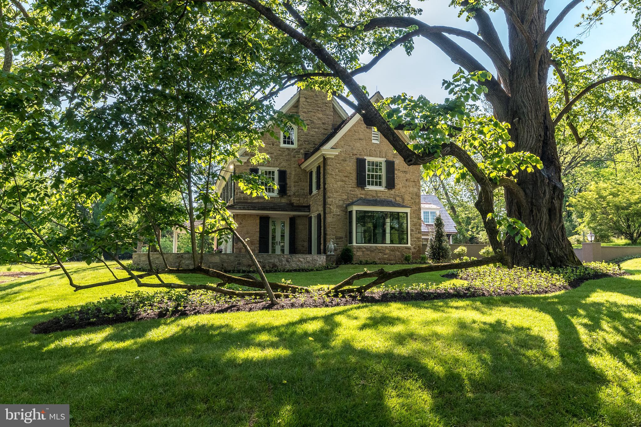 485 Lewis Ln