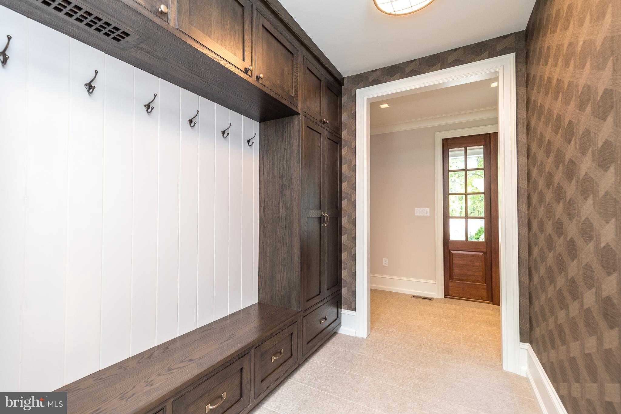 485 Lewis Ln