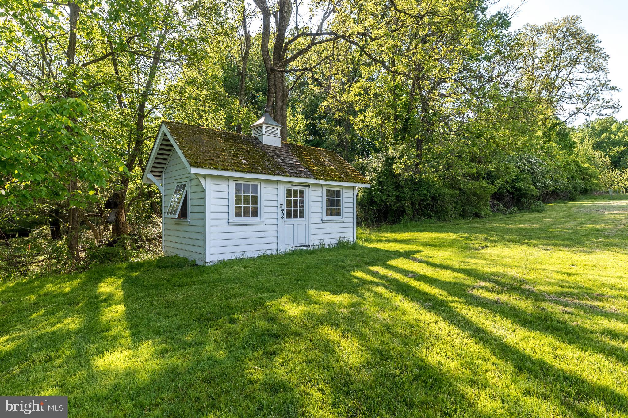 485 Lewis Ln
