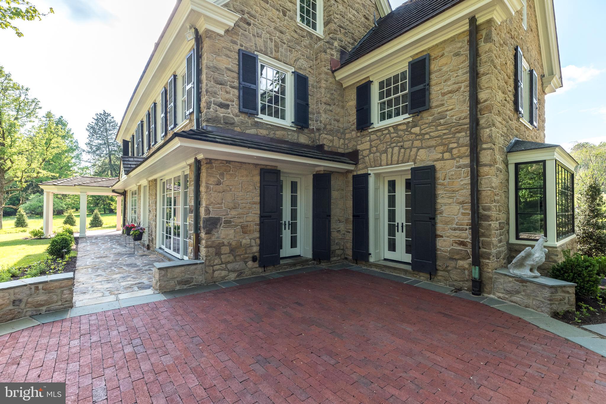 485 Lewis Ln