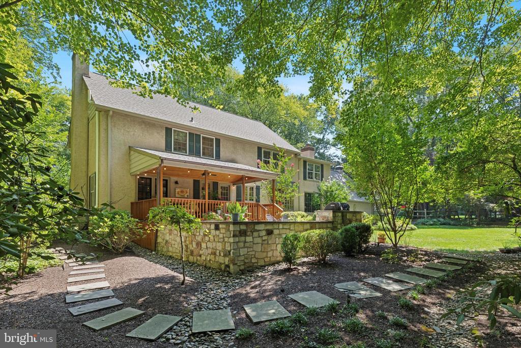 821 Penllyn Pike