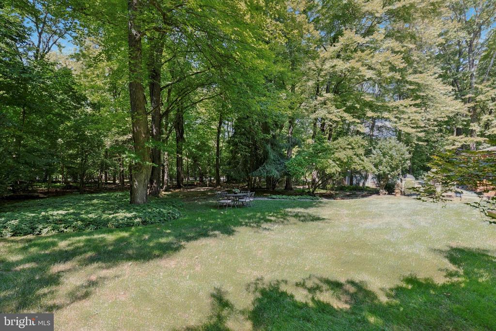 821 Penllyn Pike