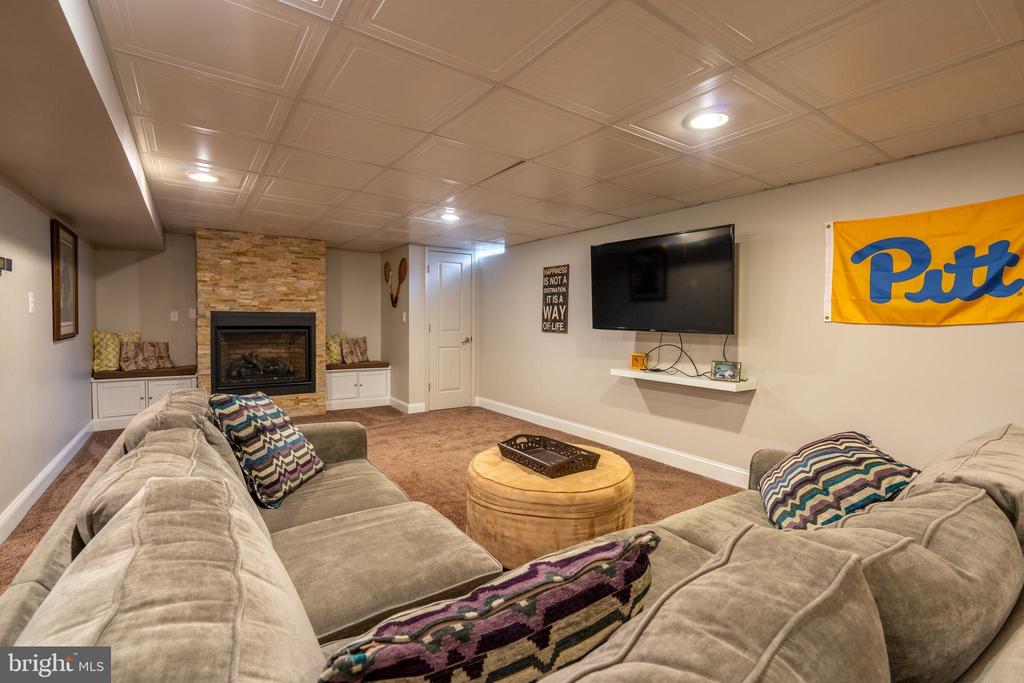 100 Tracey Cir