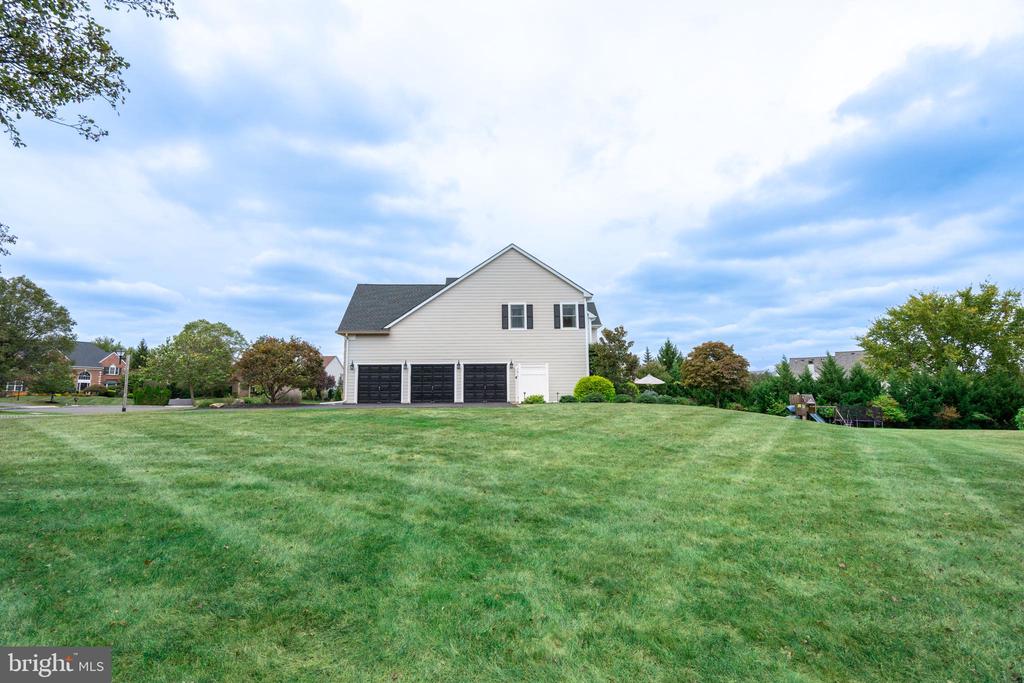 100 Tracey Cir