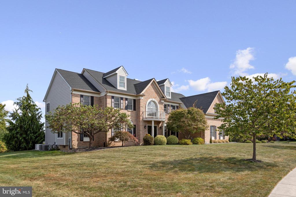 100 Tracey Cir
