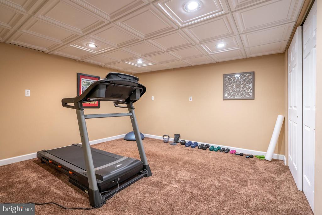 100 Tracey Cir