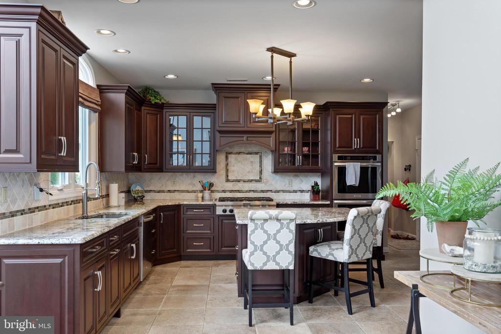 100 Tracey Cir