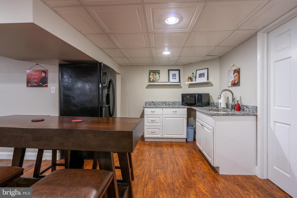 100 Tracey Cir