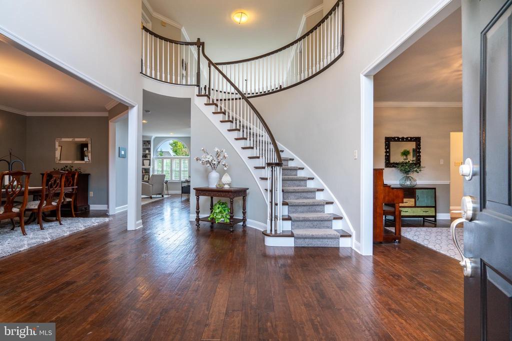 100 Tracey Cir