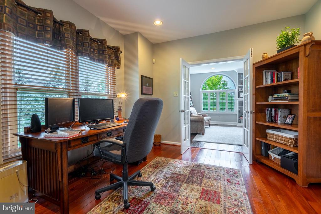 100 Tracey Cir