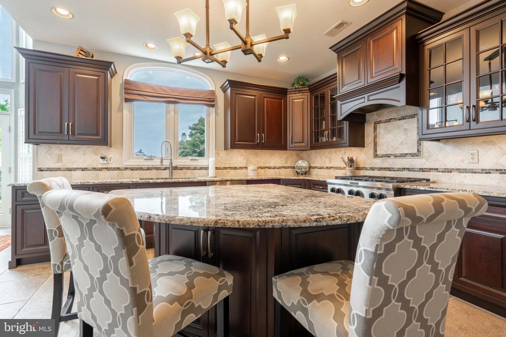 100 Tracey Cir