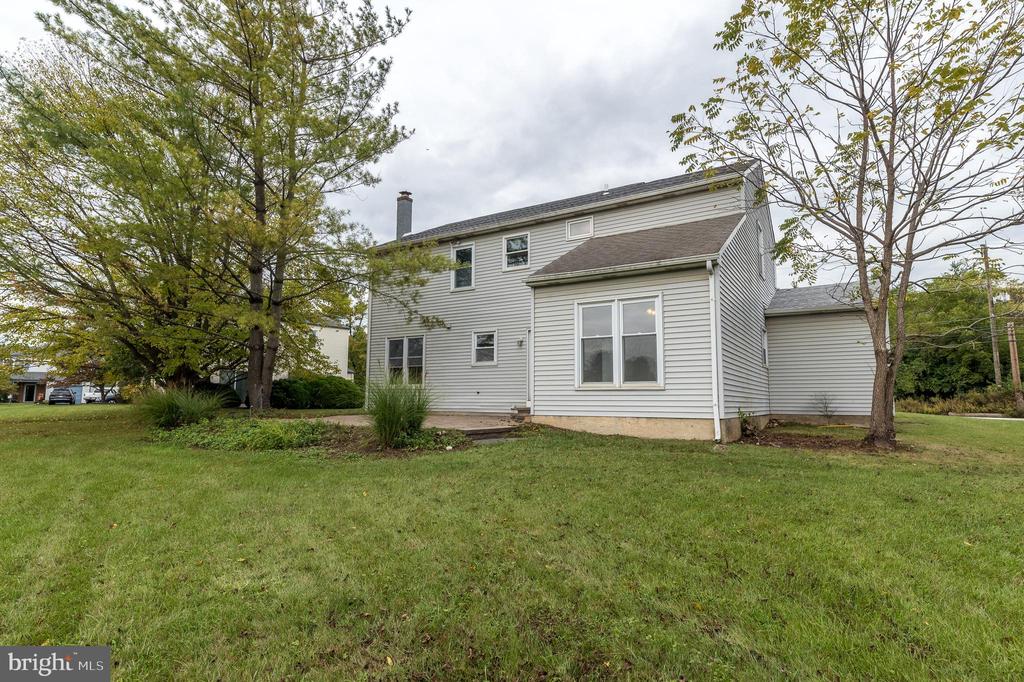 302 Flourtown Rd