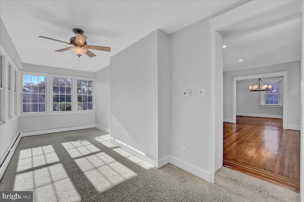 460 Tennis Ave