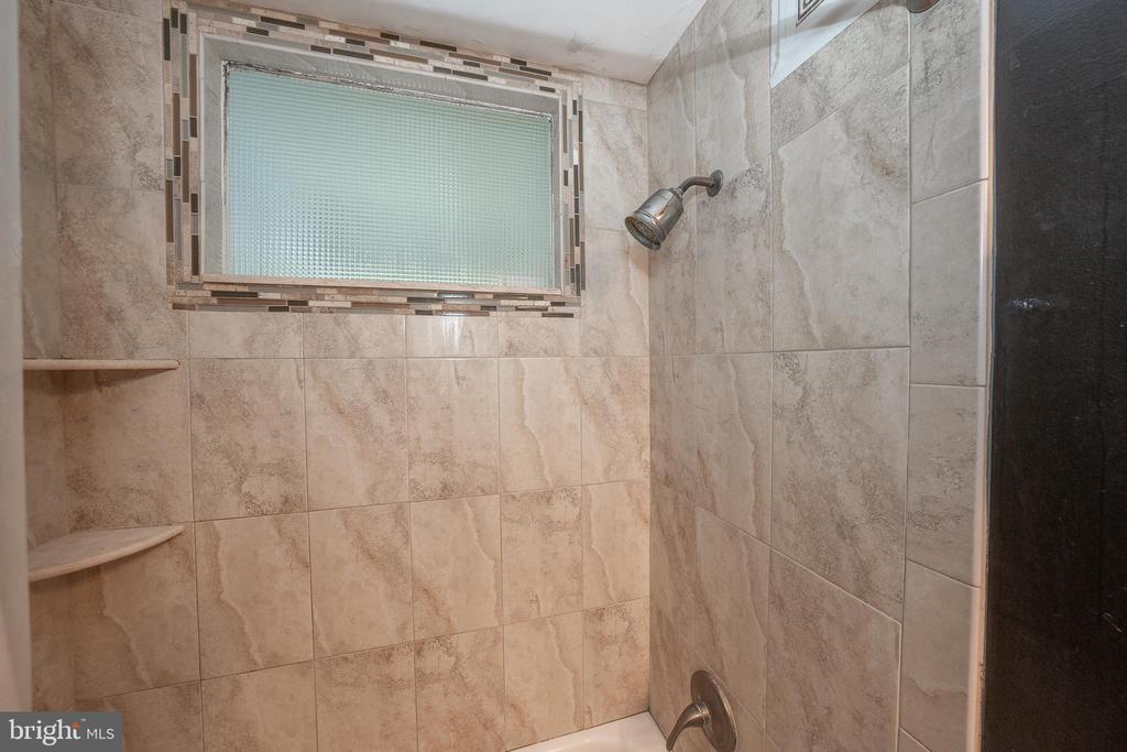 506 Graystone Rd