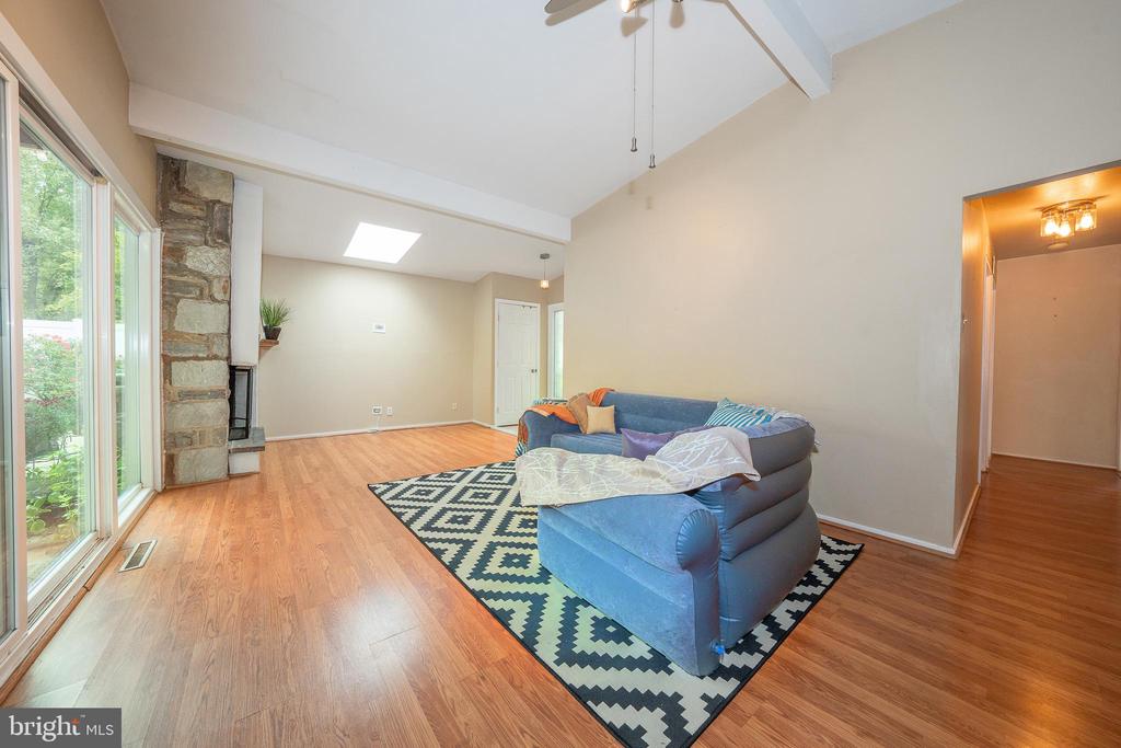 506 Graystone Rd