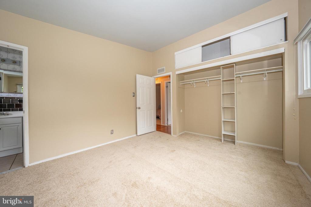 506 Graystone Rd