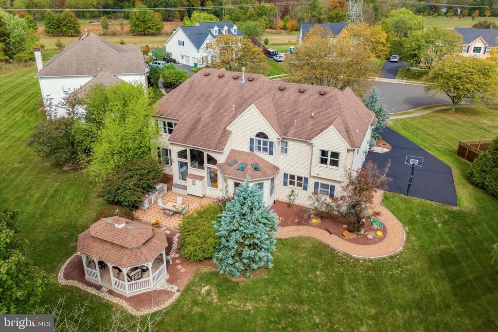 103 Potters Way