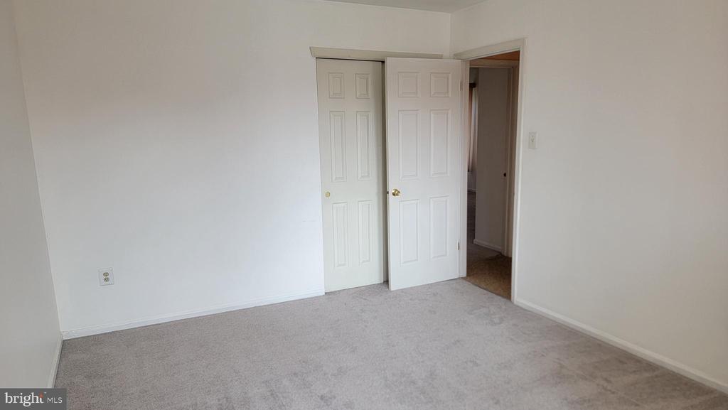 1901 MONROE LN