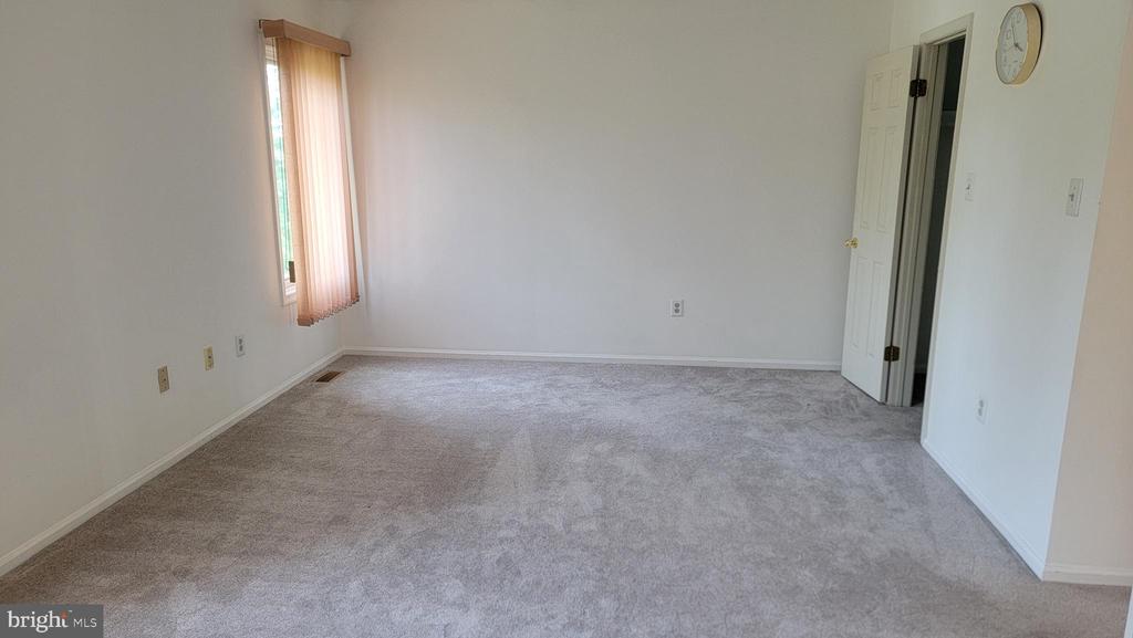 1901 MONROE LN
