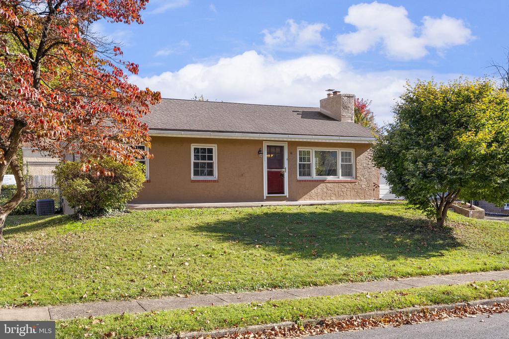 223 Cameron Rd