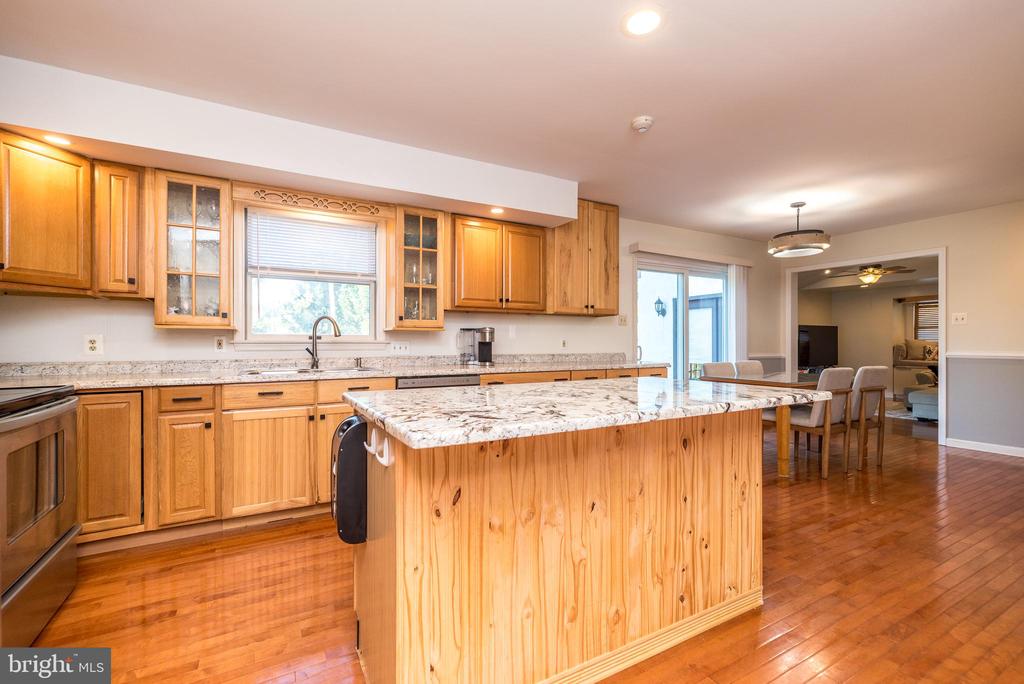 9 Shalimar Ln