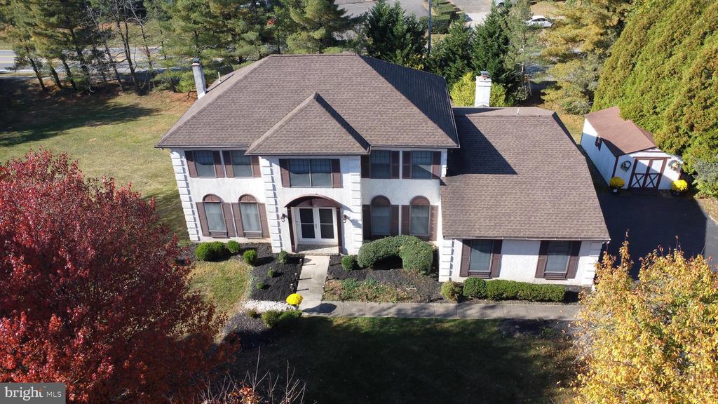 9 Shalimar Ln