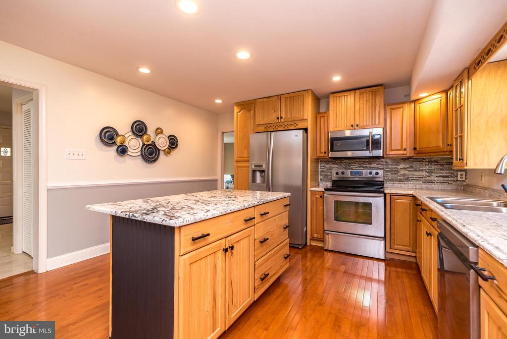 9 Shalimar Ln