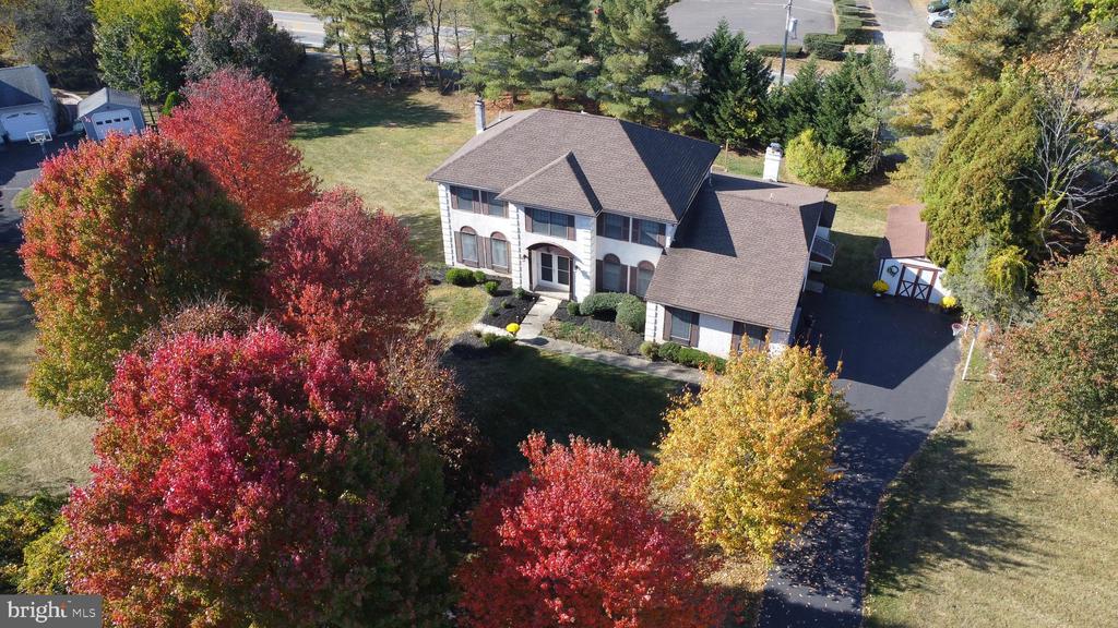 9 Shalimar Ln