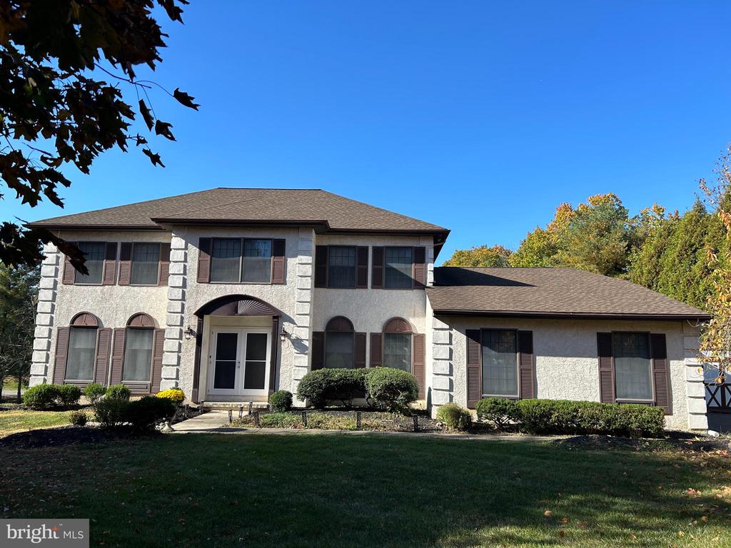 9 Shalimar Ln