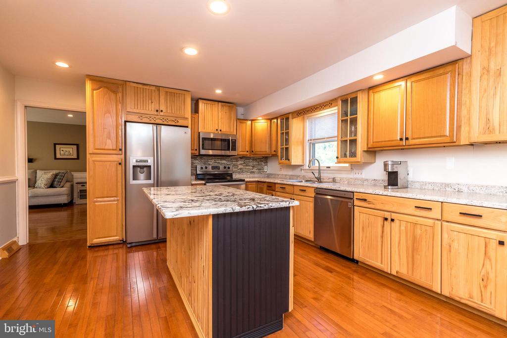 9 Shalimar Ln